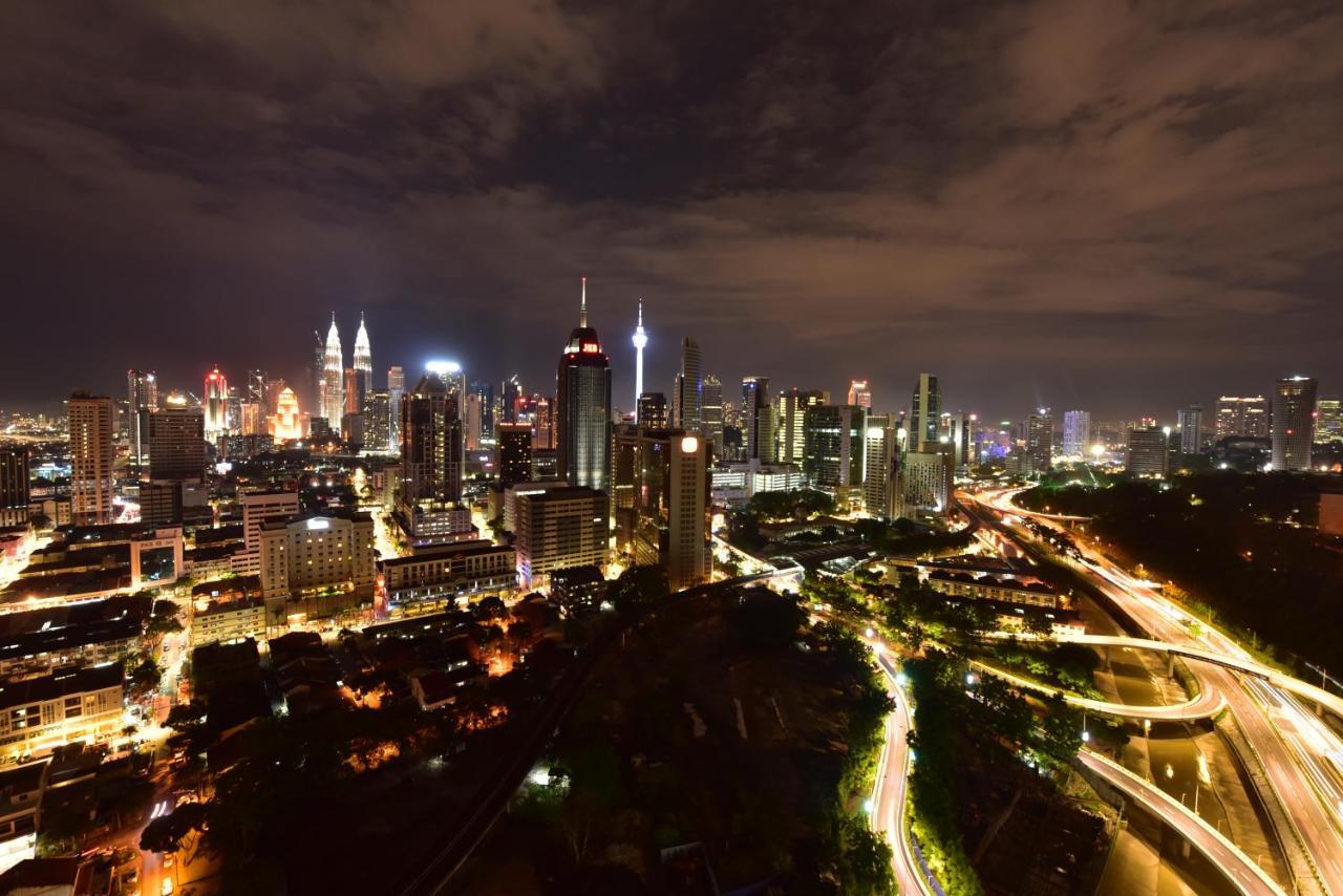 Tuxedo Kl No.1 Rooftop Pool W Skyscraper Views Hotel Kuala Lumpur Luaran gambar