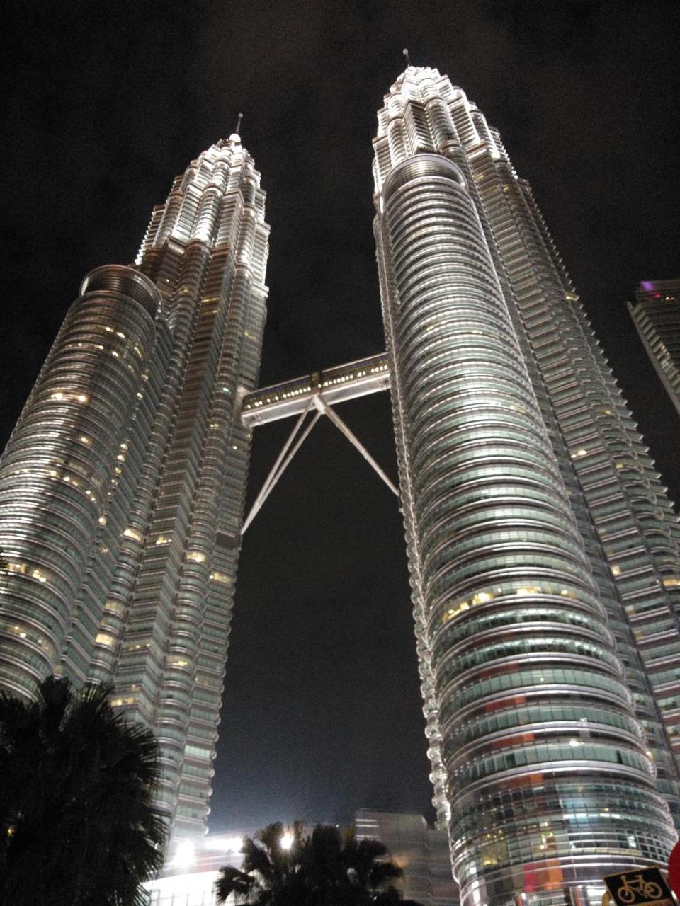 Tuxedo Kl No.1 Rooftop Pool W Skyscraper Views Hotel Kuala Lumpur Luaran gambar