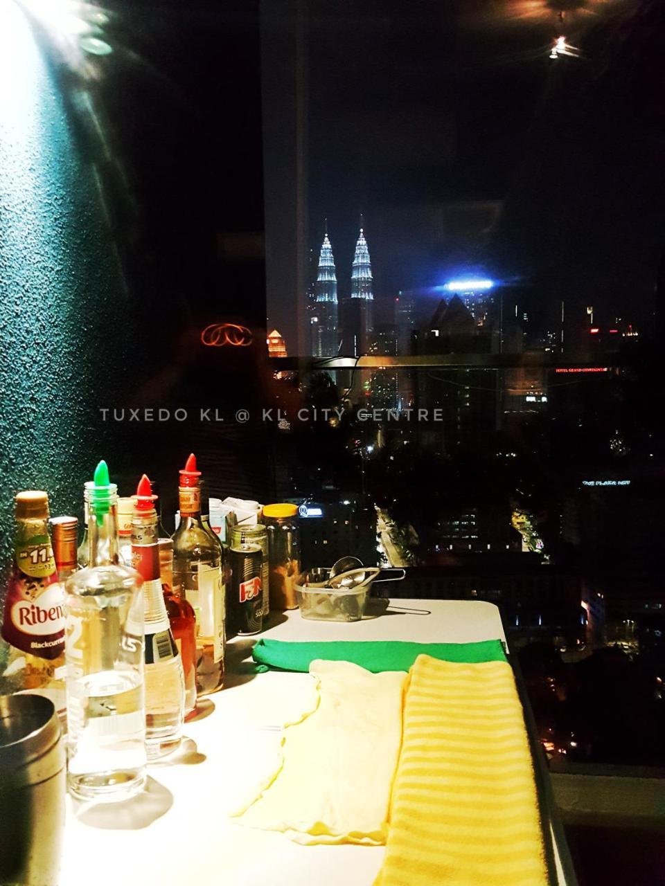 Tuxedo Kl No.1 Rooftop Pool W Skyscraper Views Hotel Kuala Lumpur Luaran gambar