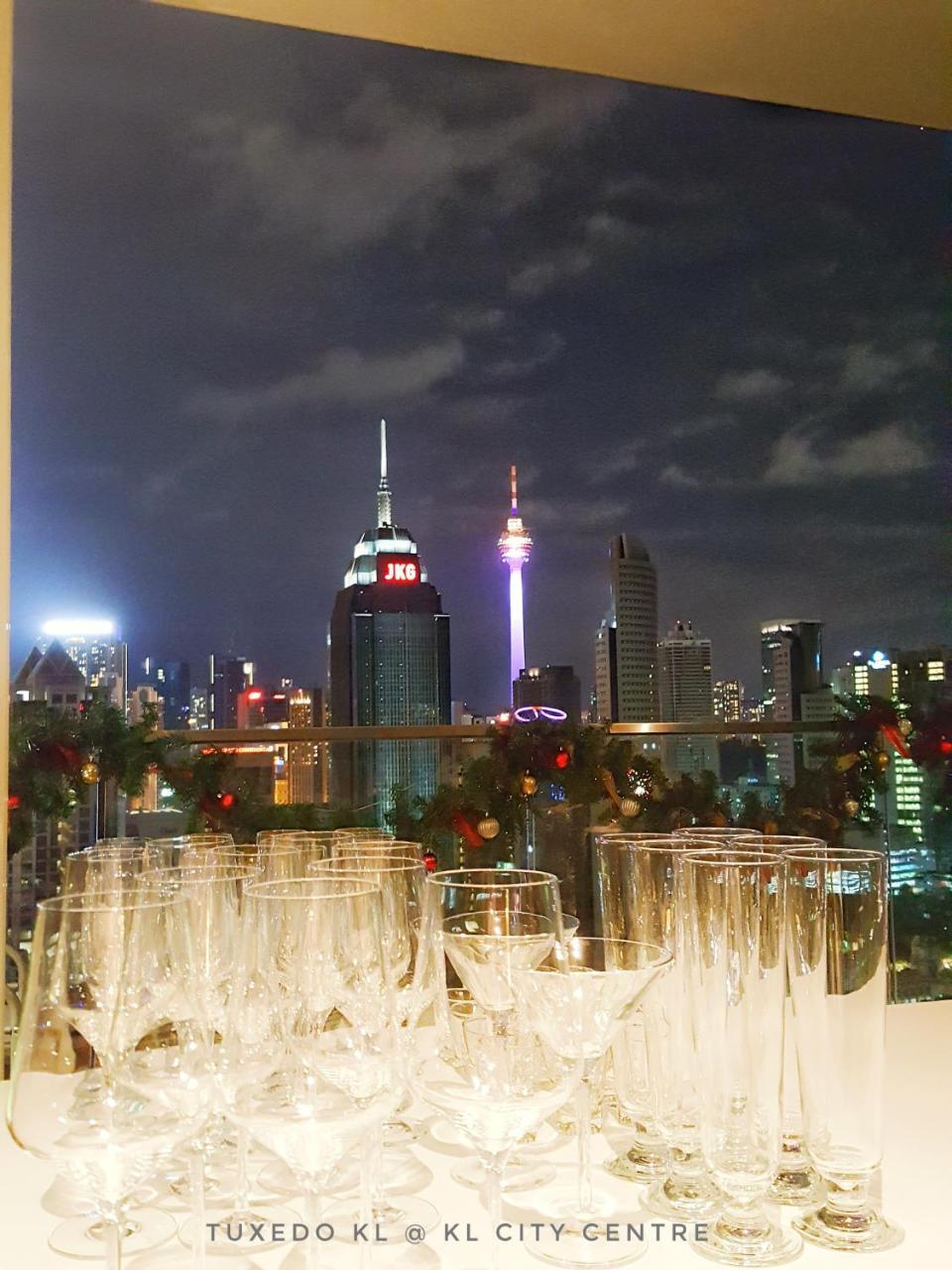Tuxedo Kl No.1 Rooftop Pool W Skyscraper Views Hotel Kuala Lumpur Luaran gambar